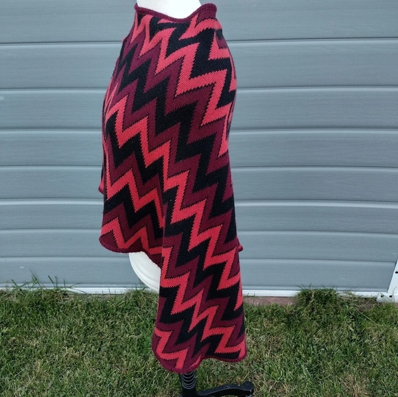 Missoni Vintage Heavy Knit Multicolor Zig Zag Poncho Italy OS - Picture 2 of 7